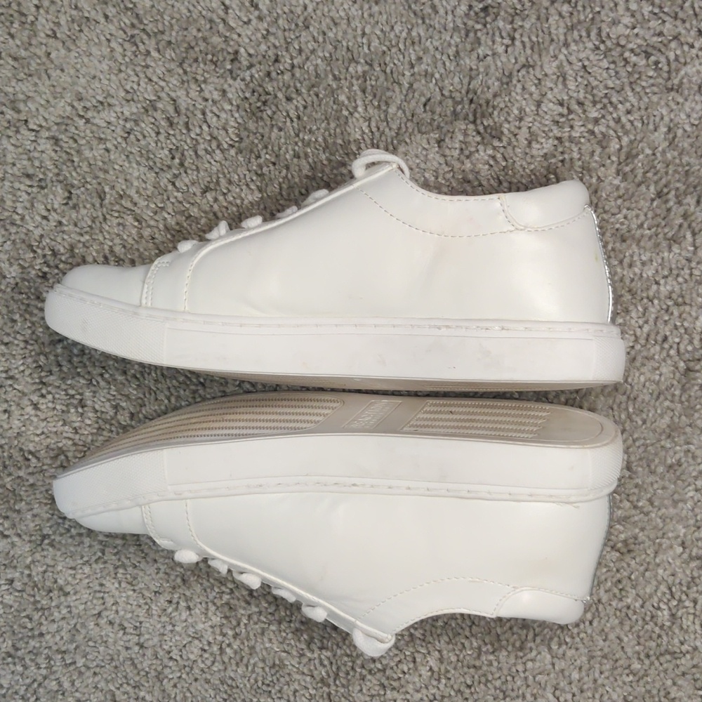 Kenneth Cole Reaction White Sneakers - Picture 10 of 11